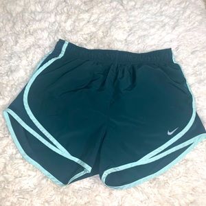 Nike Dri-Fit Women’s Small